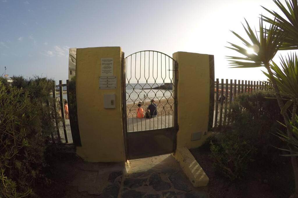 Studio Apartment La Lajilla located at beachfront Arguineguin Esterno foto